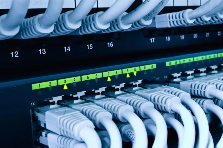 configuración de redes informáticas network switch cables de red informatica